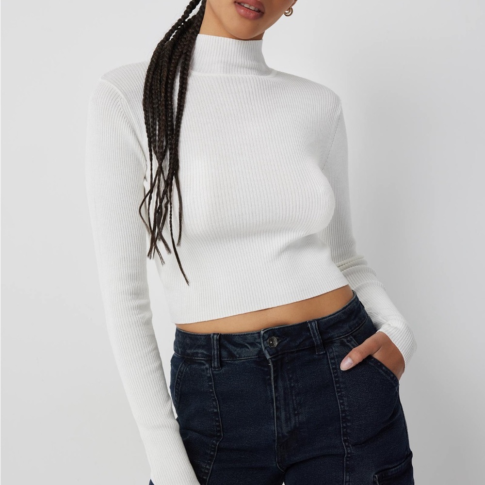 Long sleeve turtleneck